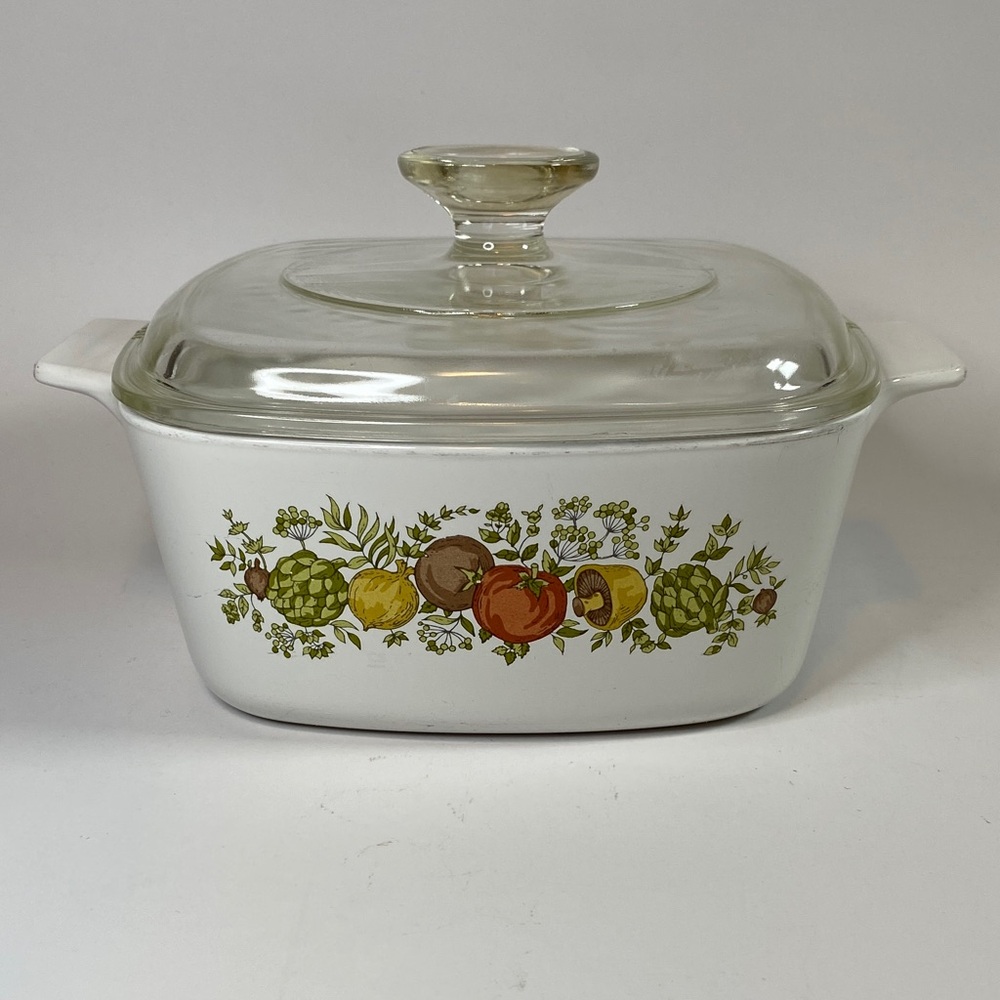 Corningware White Casserole Dish with Glass Pyrex Lid with Spice of Life Design